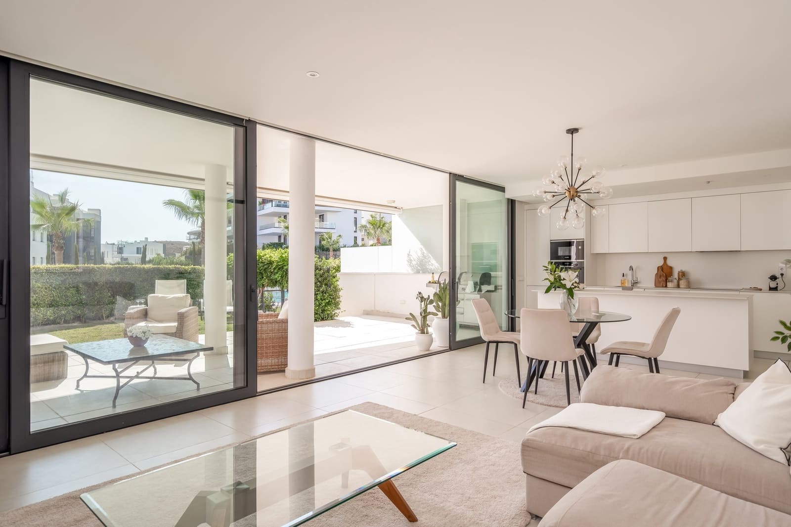 2 soveværelse Lejlighed til salg i Fuengirola med swimmingpool garage - € 599.000 (Ref: 8795472)