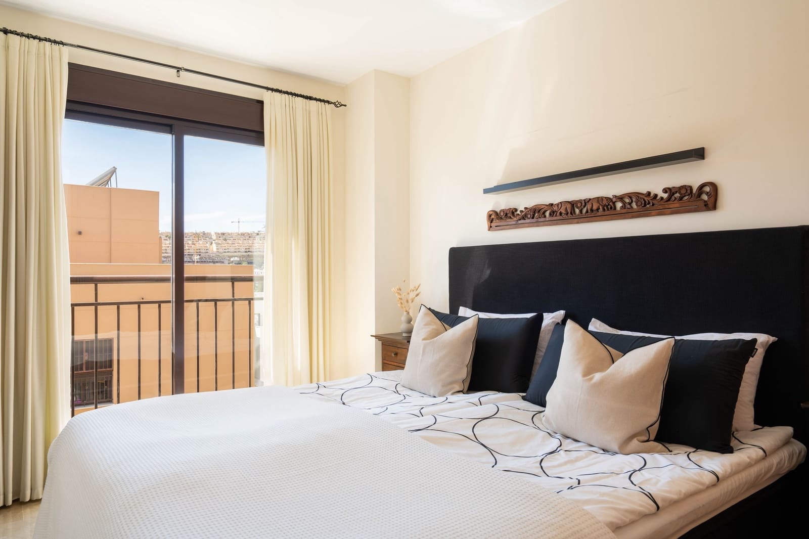 2 soveværelse Lejlighed til salg i La Cala de Mijas med swimmingpool garage - € 399.000 (Ref: 8916797)