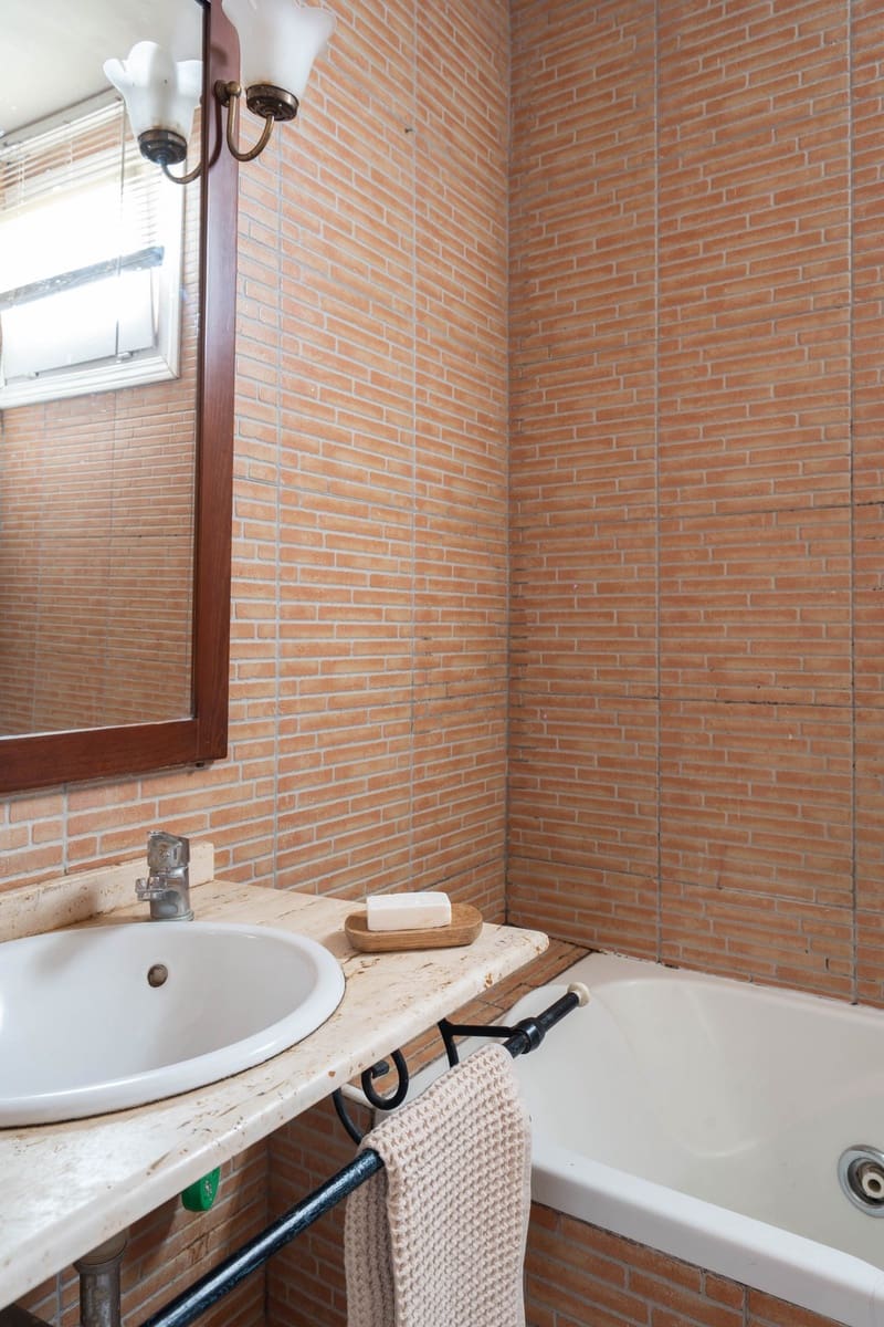 2 soverom Leilighet til salgs i Fuengirola med svømmebasseng garasje - € 299 000 (Ref: 8924327)