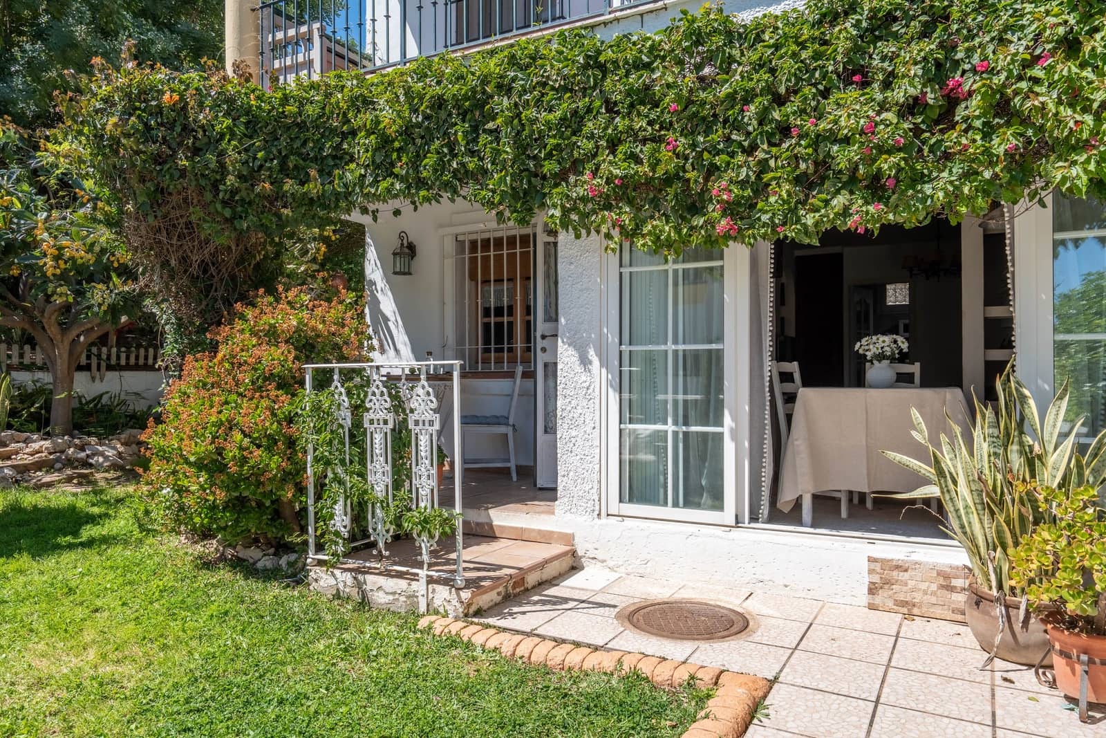 2 soverom Leilighet til salgs i Fuengirola med svømmebasseng garasje - € 299 000 (Ref: 8924327)