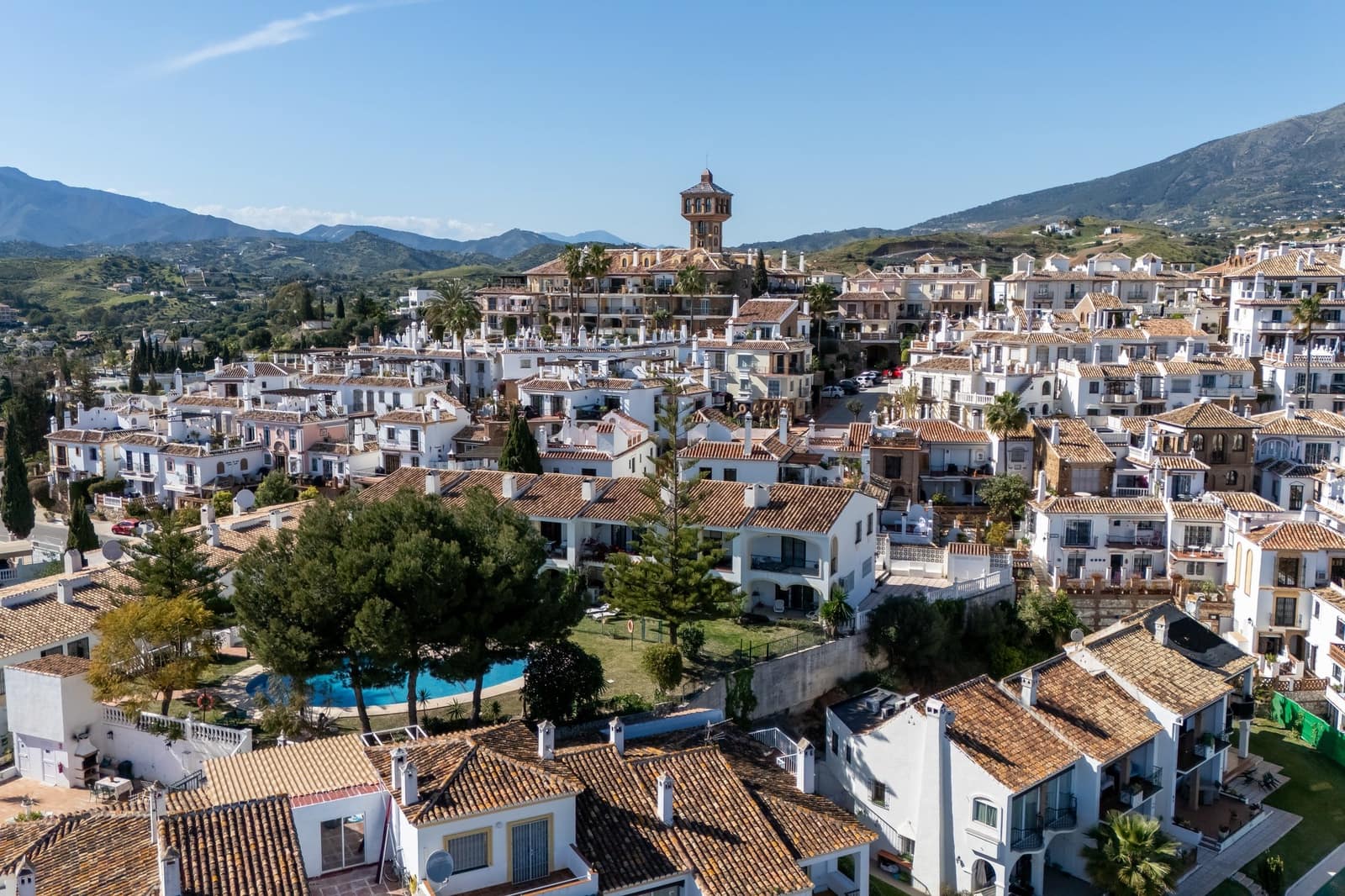 2 soveværelse Byhus til salg i Mijas Golf med swimmingpool - € 399.000 (Ref: 8939252)