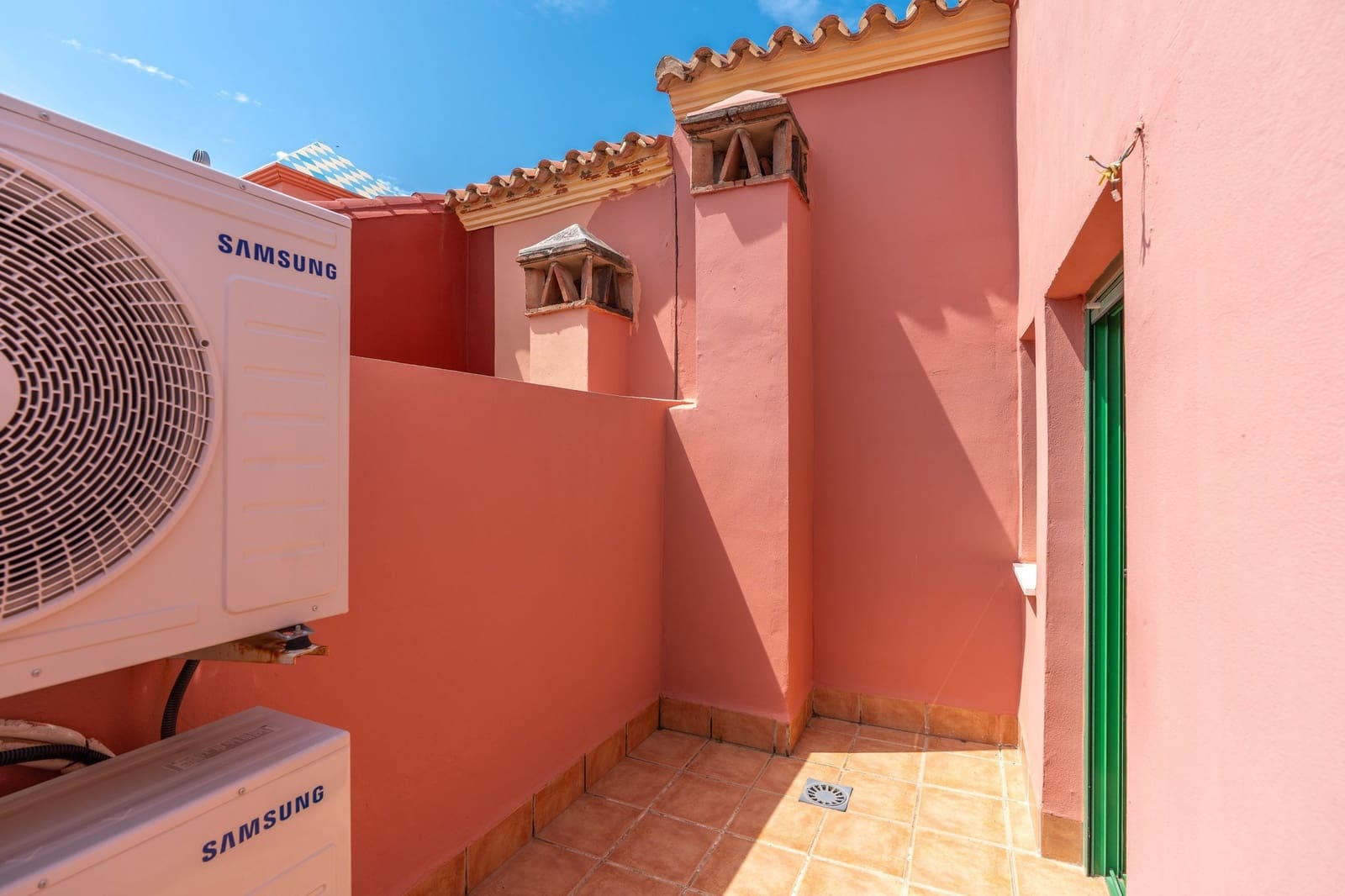 3 bedroom Penthouse for sale in Fuengirola with pool garage - € 530,000 (Ref: 8952133)