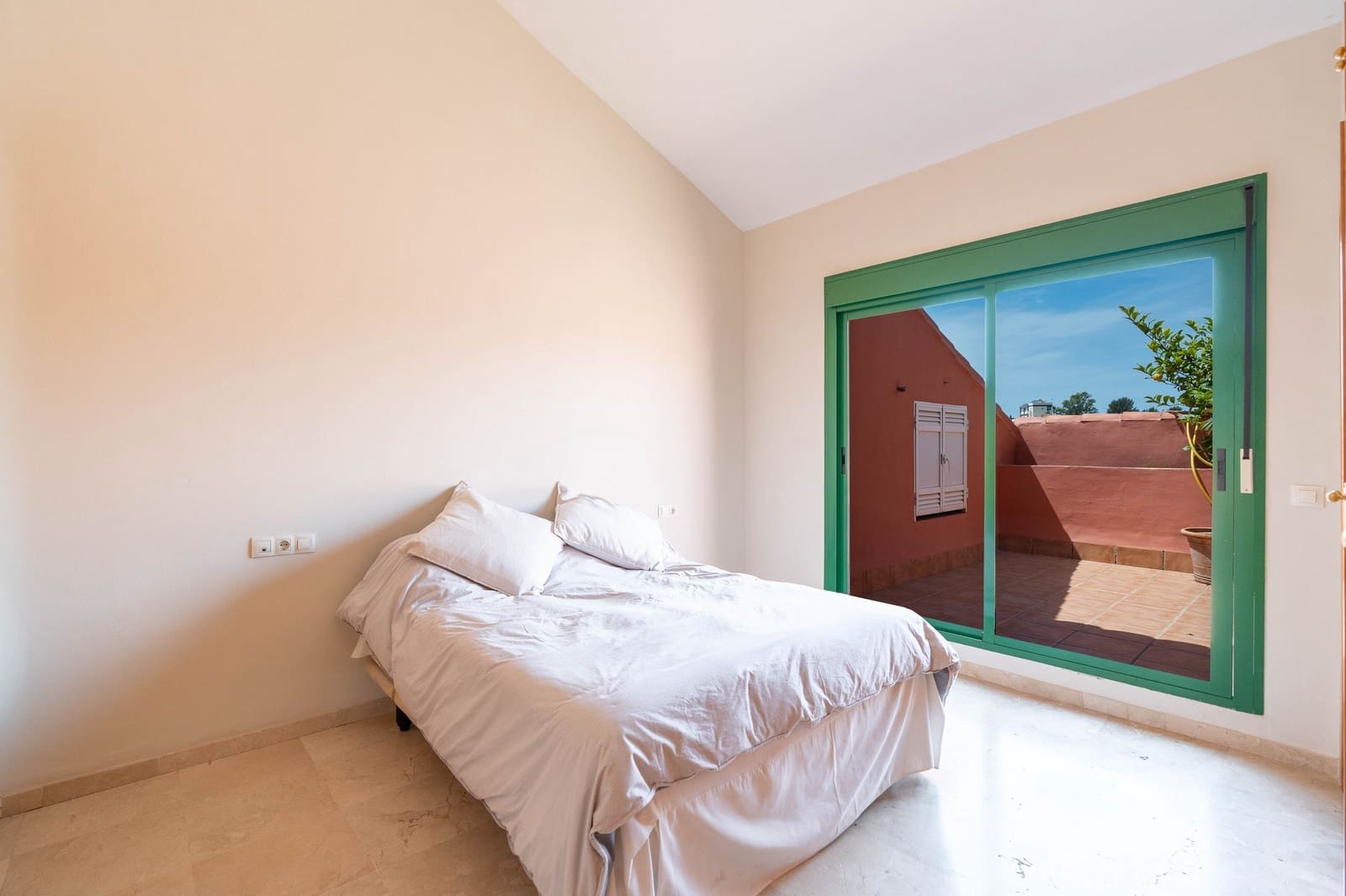 3 bedroom Penthouse for sale in Fuengirola with pool garage - € 530,000 (Ref: 8952133)
