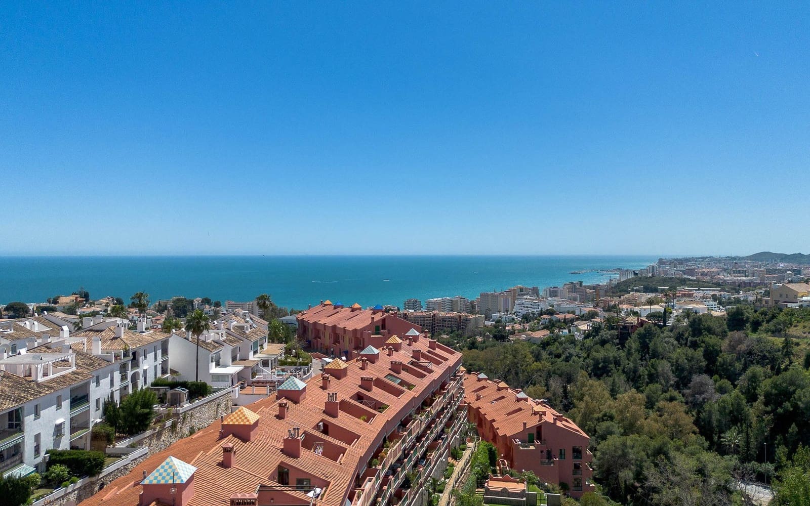 3 bedroom Penthouse for sale in Fuengirola with pool garage - € 530,000 (Ref: 8952133)