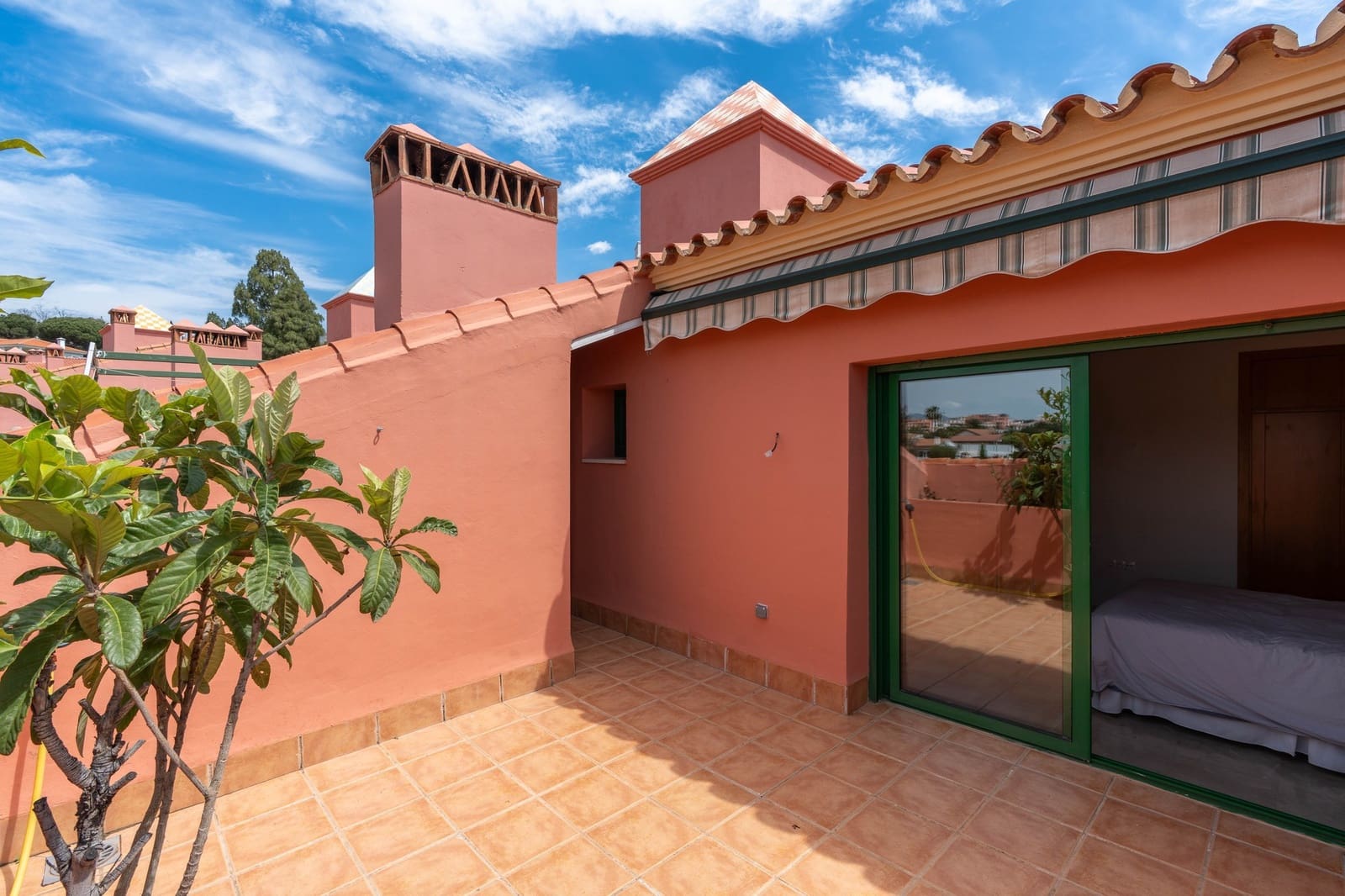 3 bedroom Penthouse for sale in Fuengirola with pool garage - € 530,000 (Ref: 8952133)