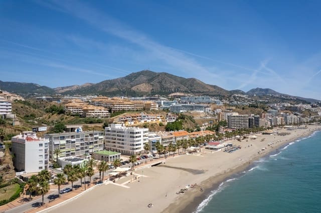 2 makuuhuone Huoneisto myytävänä paikassa Las Gaviotas  - Carvajal, Fuengirola mukana 
autotalli - 499 000 € (Ref: 9058135)