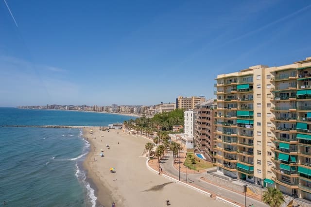 2 makuuhuone Huoneisto myytävänä paikassa Las Gaviotas  - Carvajal, Fuengirola mukana 
autotalli - 499 000 € (Ref: 9058135)