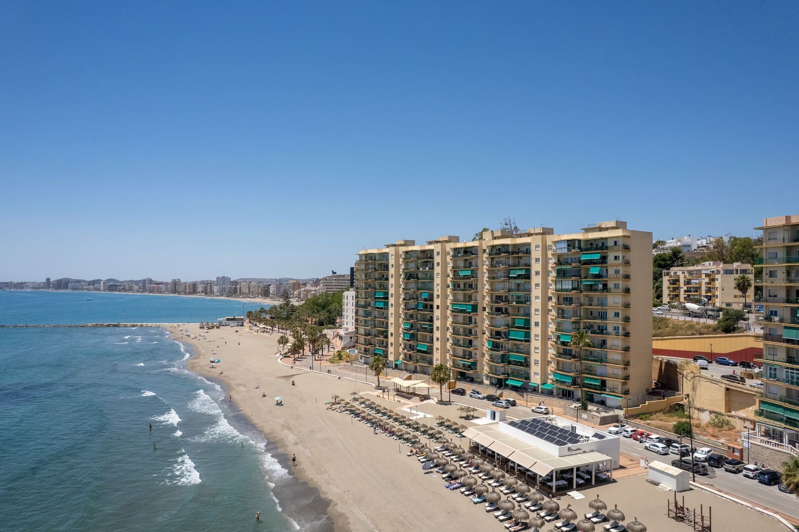 2 soveværelse Lejlighed til salg i Fuengirola med garage - € 499.000 (Ref: 9058135)