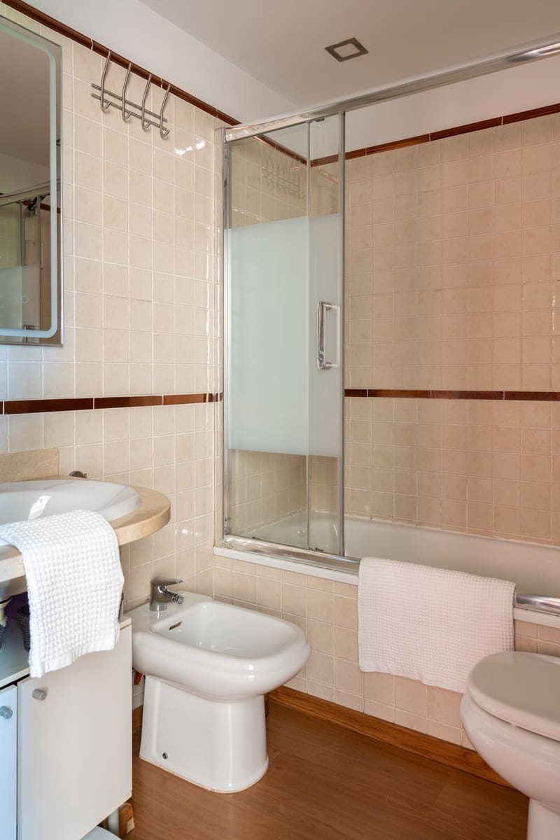 3 soveværelse Byhus til salg i Benalmadena med swimmingpool garage - € 650.000 (Ref: 9314567)