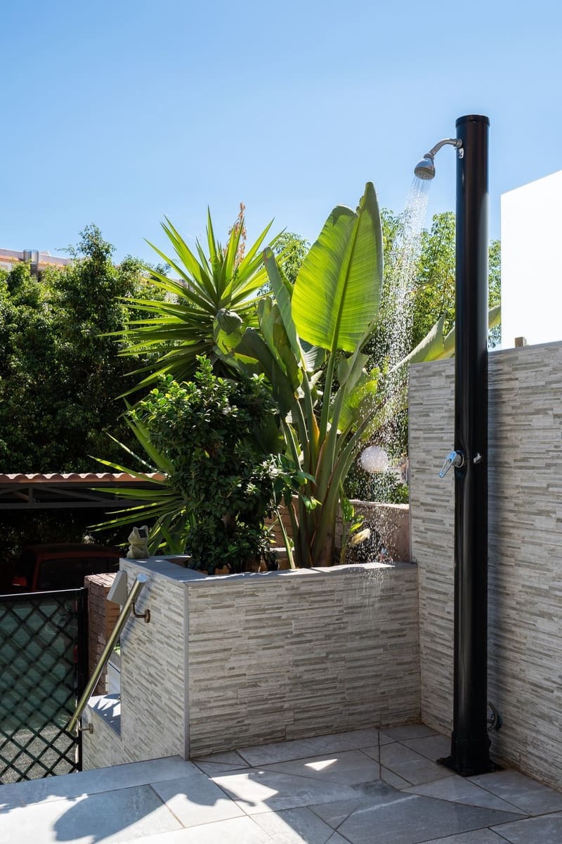 3 soveværelse Byhus til salg i Benalmadena med swimmingpool garage - € 650.000 (Ref: 9314567)