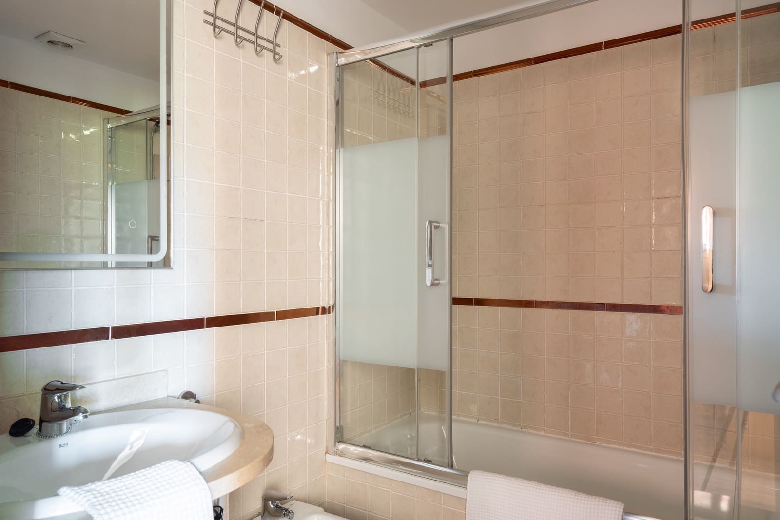 3 soveværelse Byhus til salg i Benalmadena med swimmingpool garage - € 650.000 (Ref: 9314567)