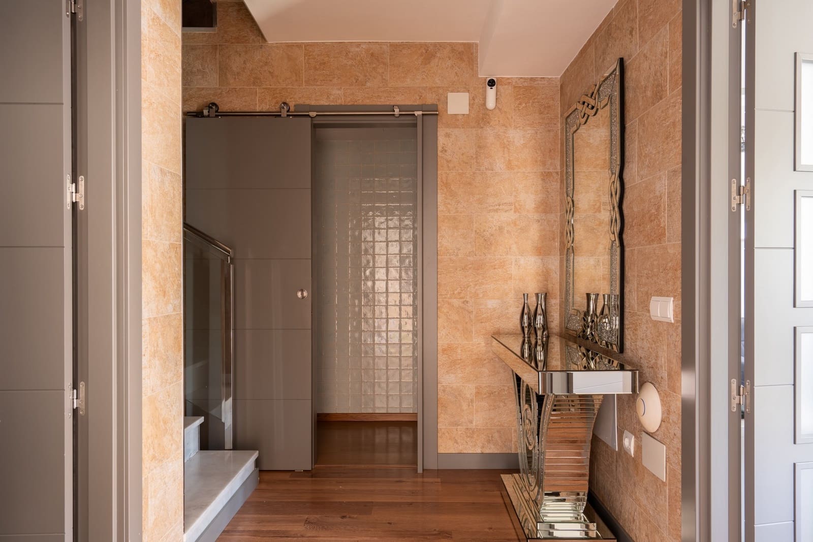 3 soveværelse Byhus til salg i Benalmadena med swimmingpool garage - € 650.000 (Ref: 9314567)