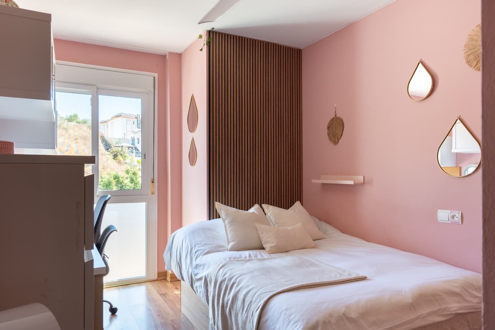 3 soveværelse Byhus til salg i Benalmadena med swimmingpool garage - € 650.000 (Ref: 9314567)