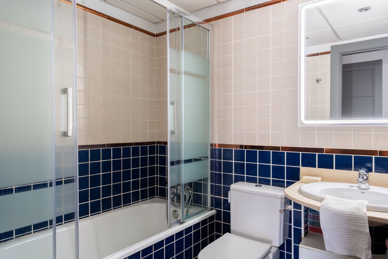 3 soveværelse Byhus til salg i Benalmadena med swimmingpool garage - € 650.000 (Ref: 9314567)