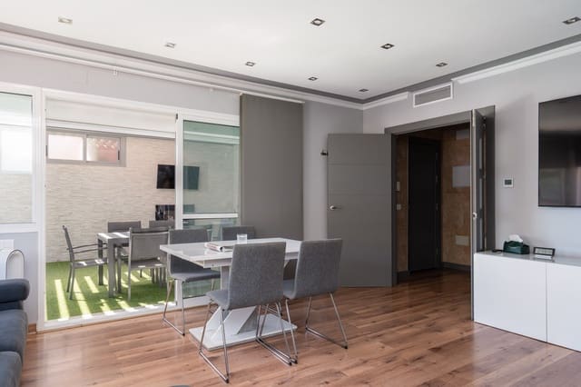 3 soveværelse Byhus til salg i La Capellanía - El Higuerón, Benalmádena med swimmingpool garage - € 650.000 (Ref: 9314567)