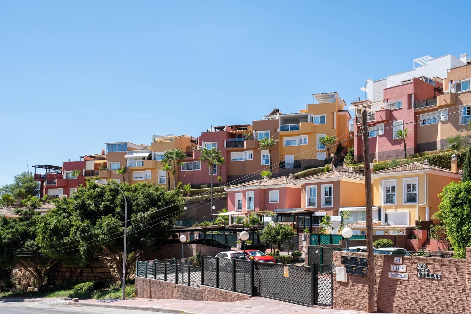 3 soveværelse Byhus til salg i Benalmadena med swimmingpool garage - € 650.000 (Ref: 9314567)