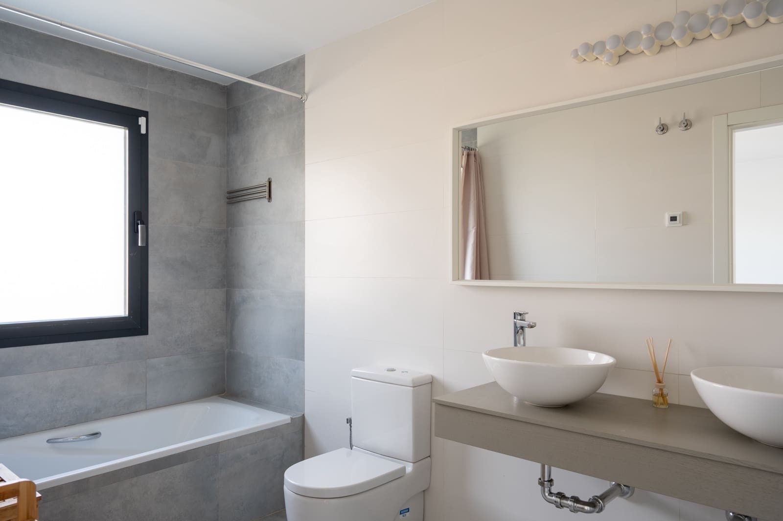 3 sypialnia Dom na sprzedaż w Fuengirola z basenem garażem - 620 000 € (Ref: 9362987)