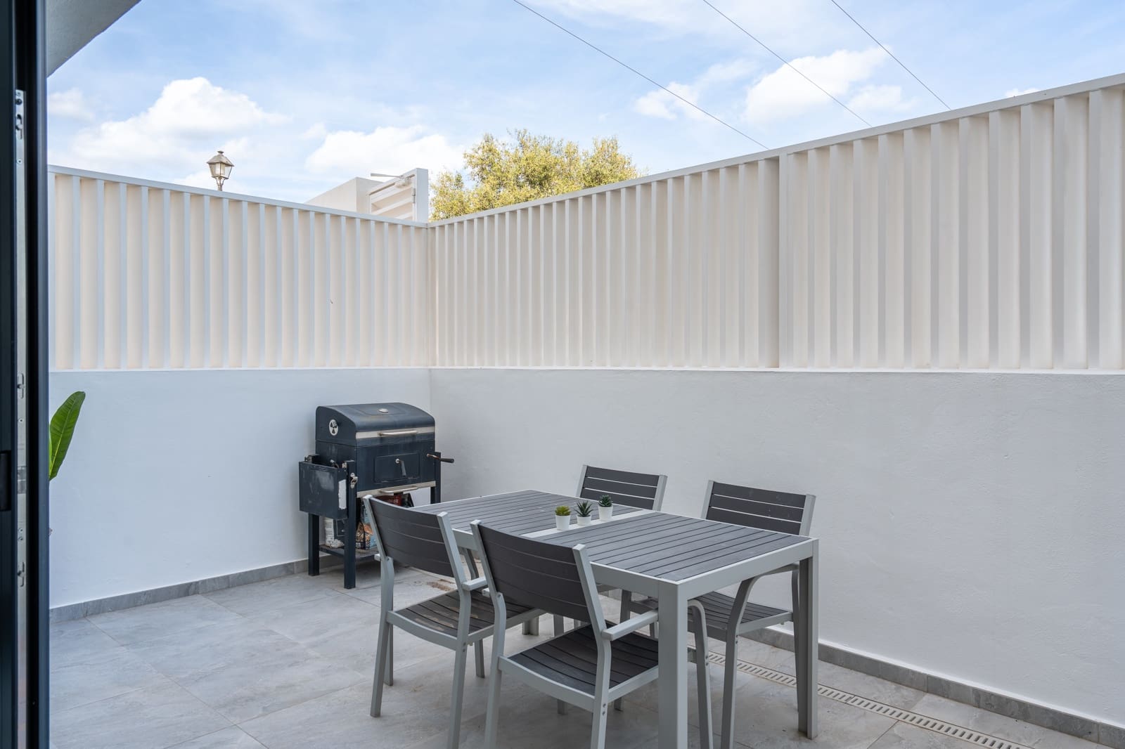 3 sypialnia Dom na sprzedaż w Fuengirola z basenem garażem - 620 000 € (Ref: 9362987)