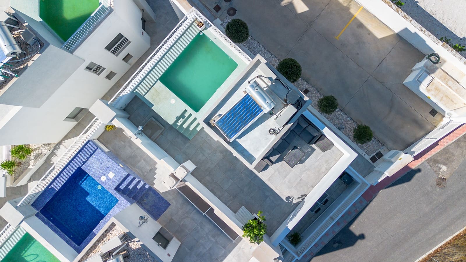 3 sypialnia Dom na sprzedaż w Fuengirola z basenem garażem - 620 000 € (Ref: 9362987)