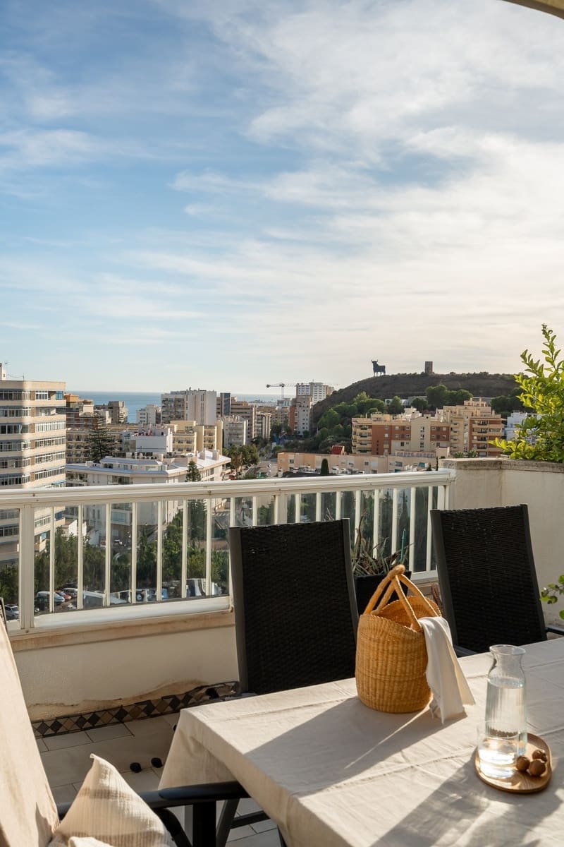 3 makuuhuone Huoneisto myytävänä paikassa Fuengirola mukana 
autotalli - 525 000 € (Ref: 9363303)