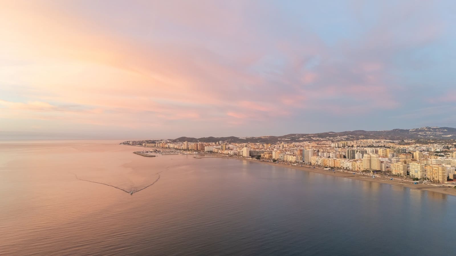 3 makuuhuone Huoneisto myytävänä paikassa Fuengirola mukana 
autotalli - 525 000 € (Ref: 9363303)