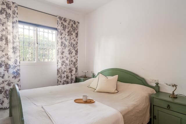 3 makuuhuone Huoneisto myytävänä paikassa Torreblanca, Fuengirola mukana 
autotalli - 525 000 € (Ref: 9363303)