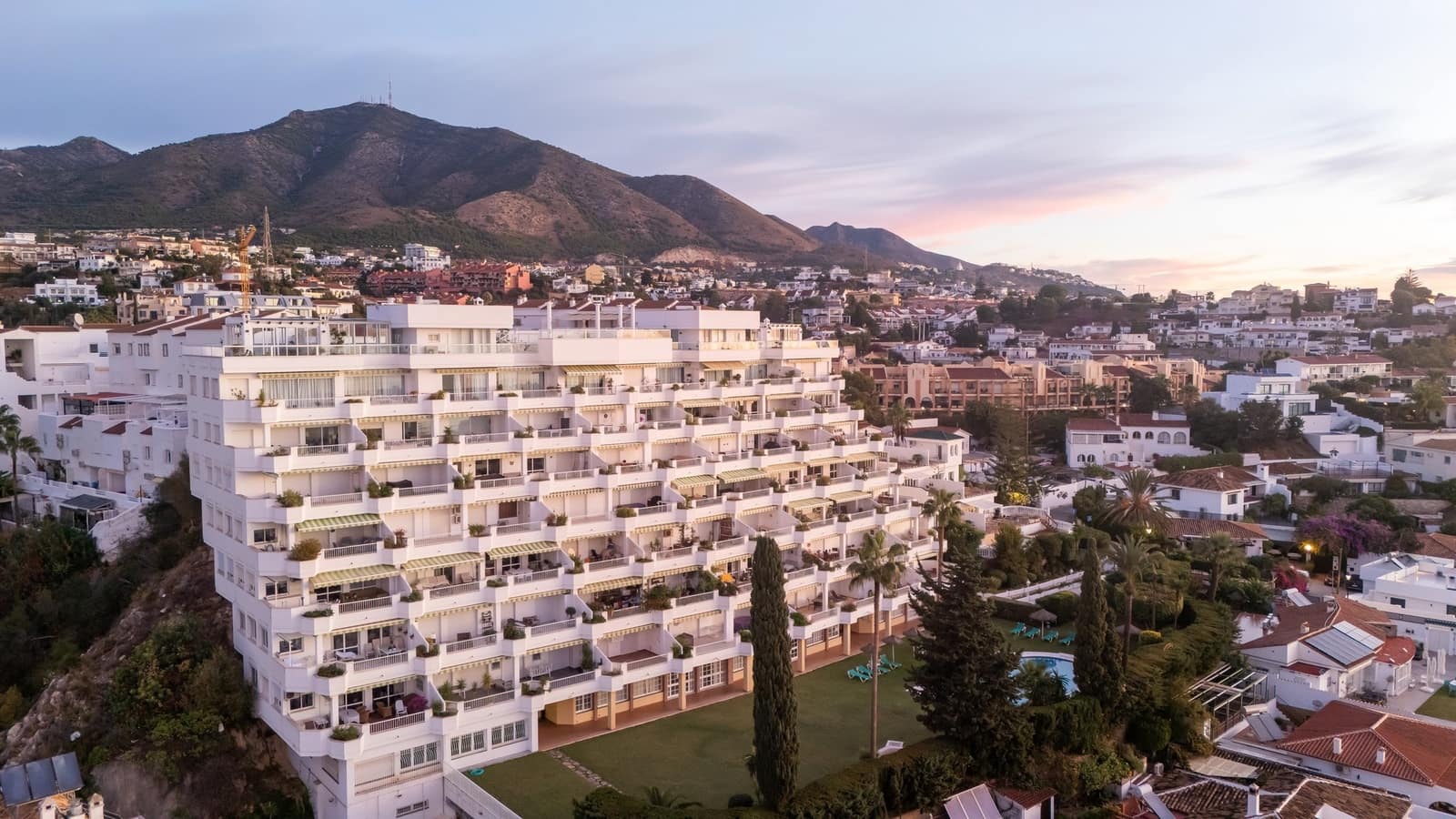 3 makuuhuone Huoneisto myytävänä paikassa Fuengirola mukana 
autotalli - 525 000 € (Ref: 9363303)