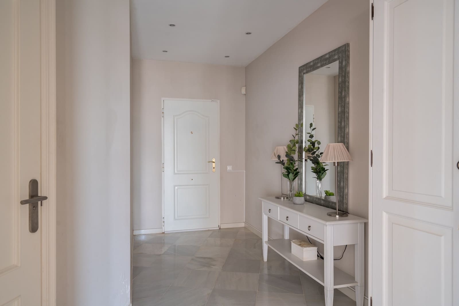 4 soverom Villa til salgs i Mijas med svømmebasseng garasje - € 1 795 000 (Ref: 9371148)