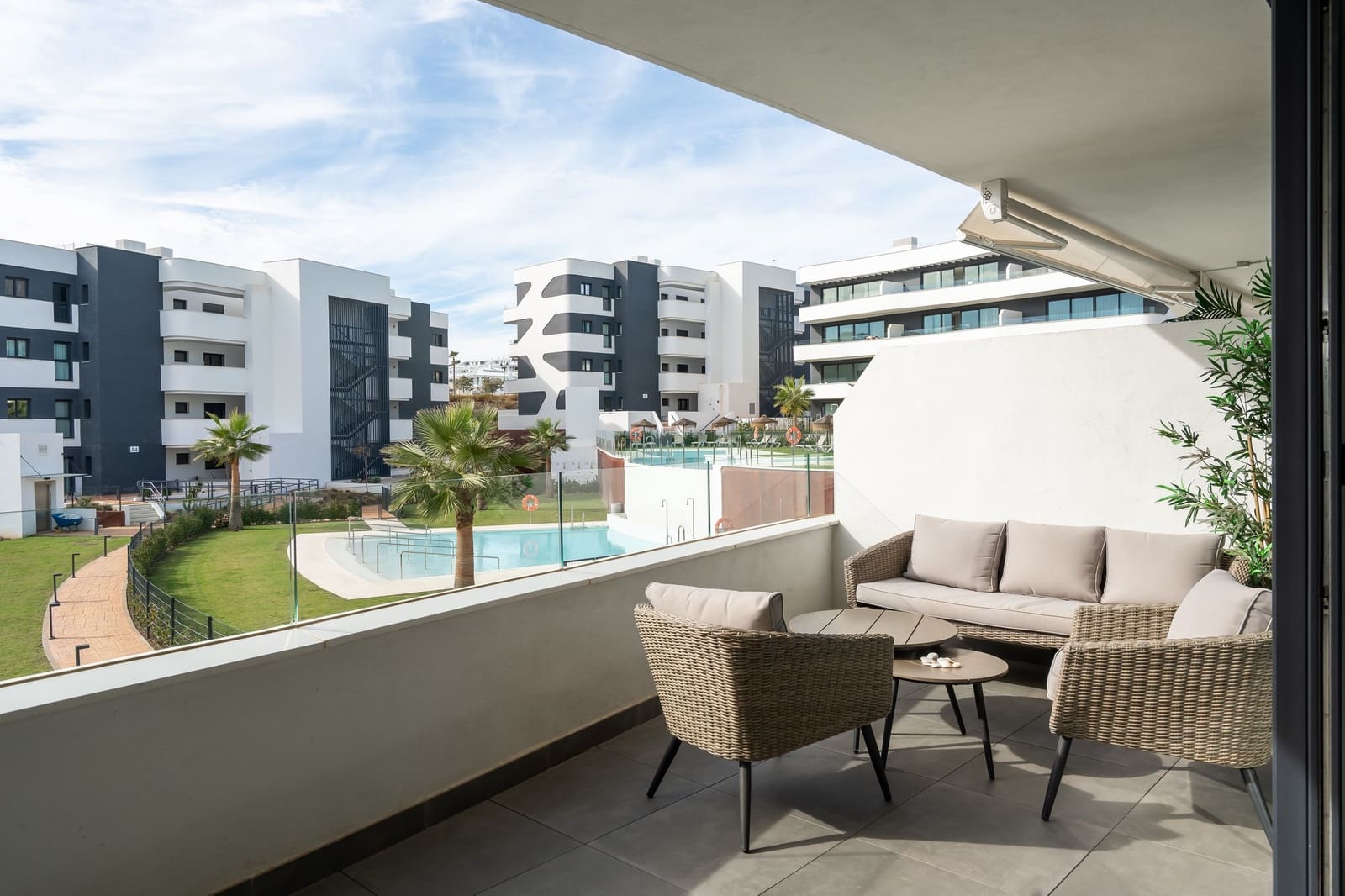 2 slaapkamer Appartement te koop in Fuengirola met zwembad garage - € 395.000 (Ref: 9395254)