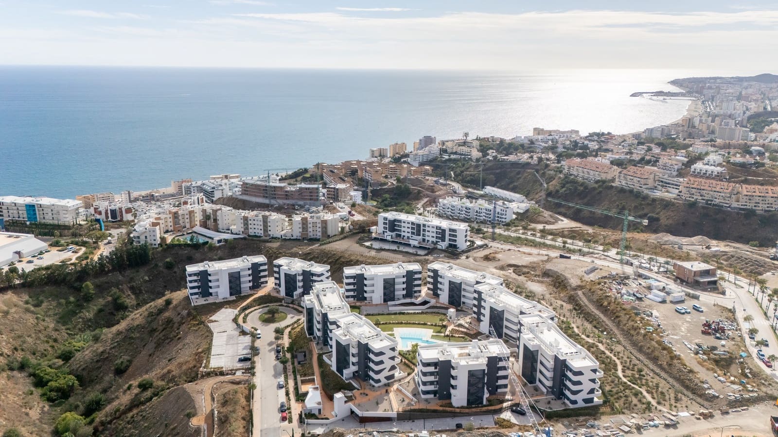 2 slaapkamer Appartement te koop in Fuengirola met zwembad garage - € 395.000 (Ref: 9395254)