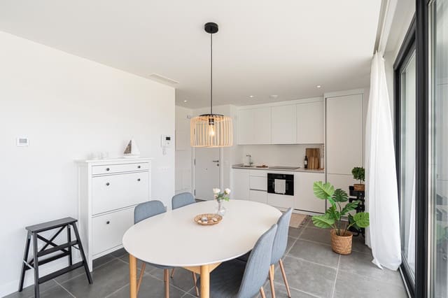 2 chambre Appartement à vendre à El Higuerón, Fuengirola avec piscine garage - 379 000 € (Ref: 9395254)