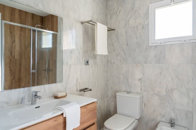 2 chambre Appartement à vendre à Centro ciudad, Fuengirola avec piscine - 355 000 € (Ref: 9412897)