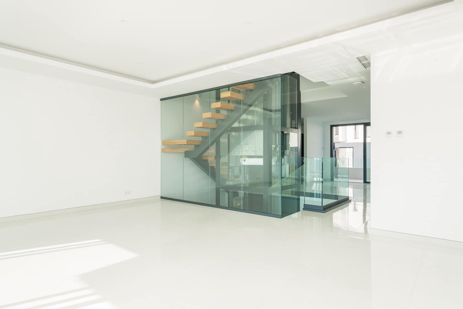 3 makuuhuone Omakotitalo myytävänä paikassa Fuengirola mukana uima-altaan 
autotalli - 1 460 000 € (Ref: 9426484)