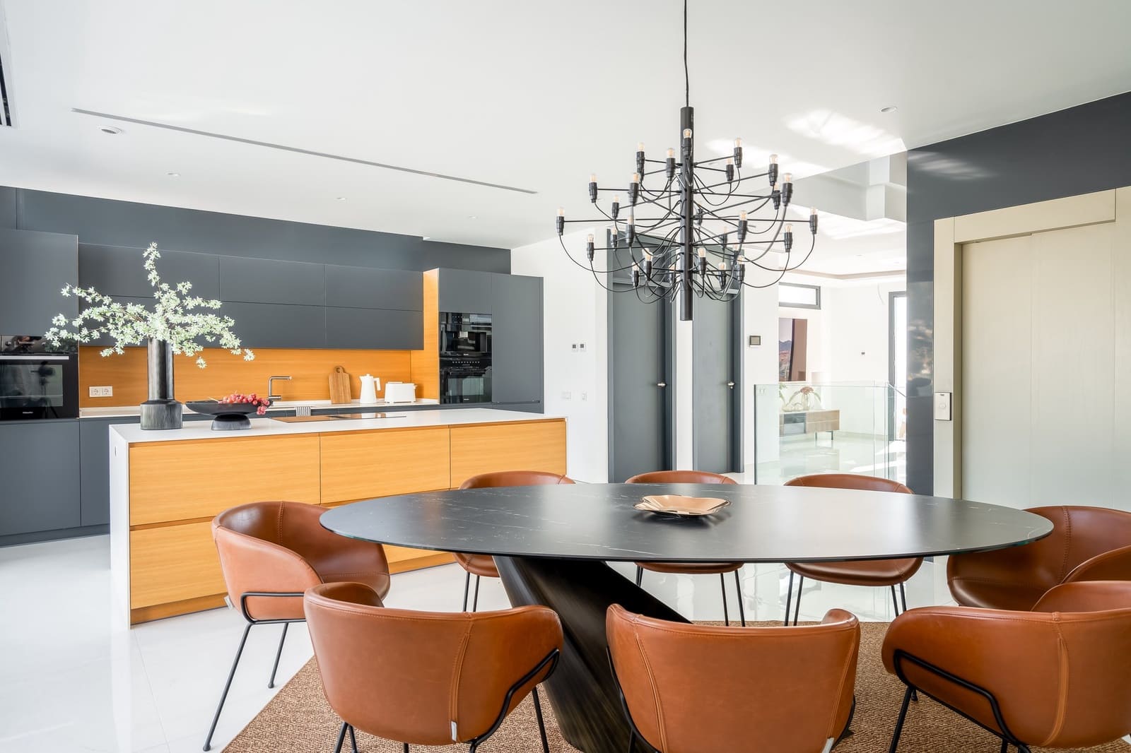 3 makuuhuone Omakotitalo myytävänä paikassa Fuengirola mukana uima-altaan 
autotalli - 1 460 000 € (Ref: 9426484)