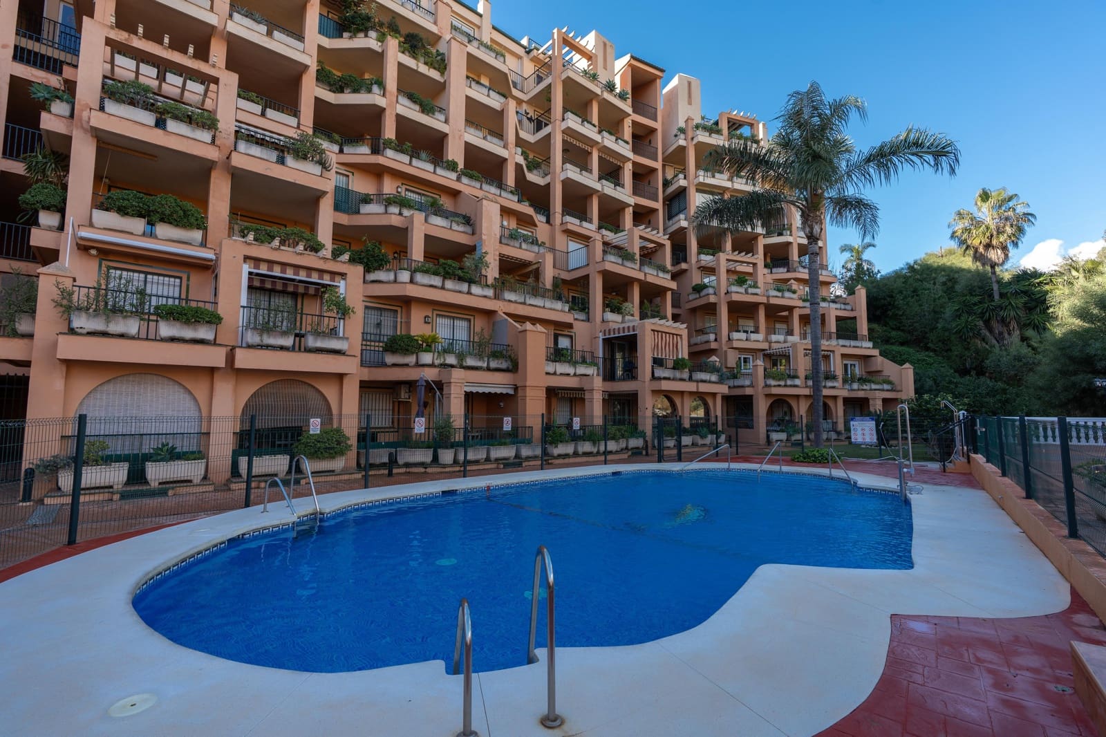 1 soverom Leilighet til salgs i Fuengirola med garasje - € 299 000 (Ref: 9487932)