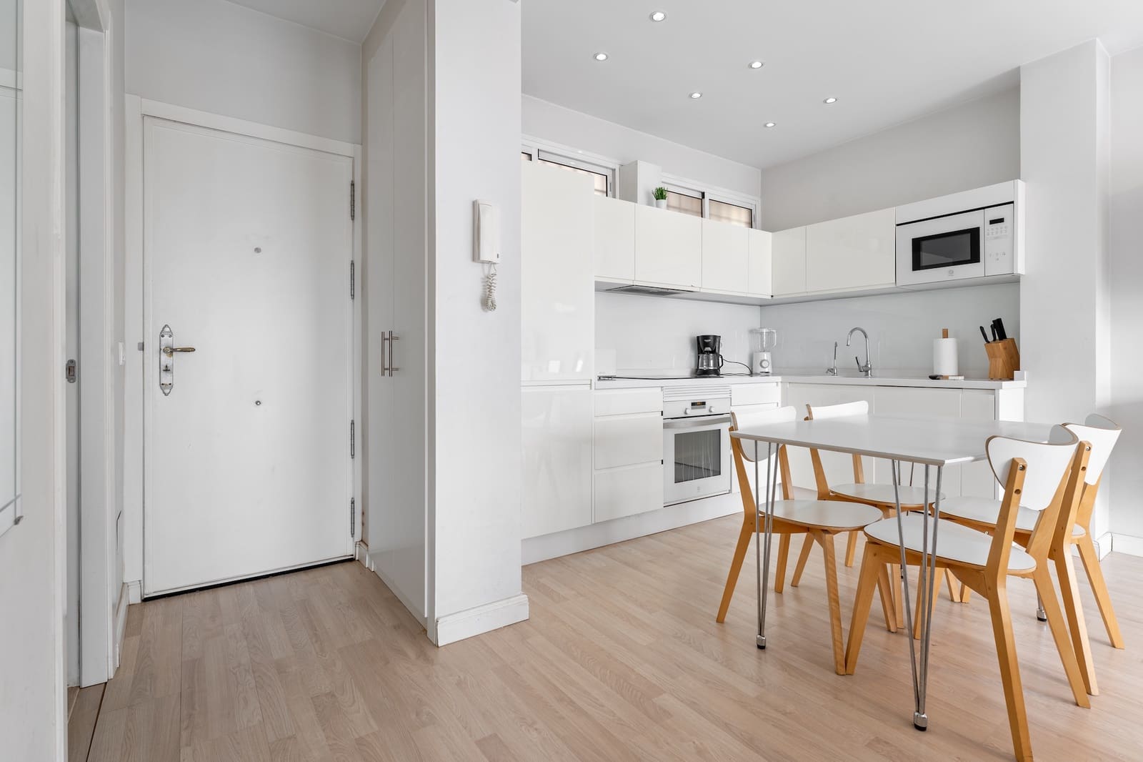 1 sypialnia Apartament przy plaży na sprzedaż w Fuengirola z garażem - 299 000 € (Ref: 9539020)