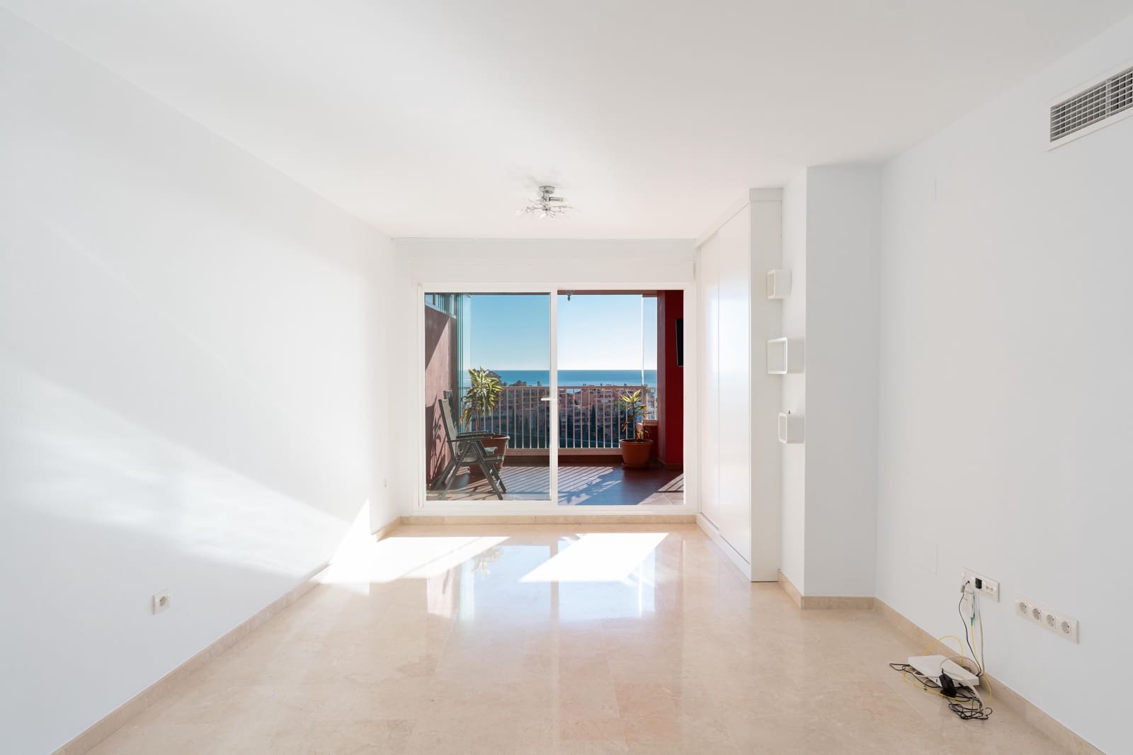 2 soveværelse Penthouse til salg i Fuengirola med swimmingpool garage - € 425.000 (Ref: 9539695)