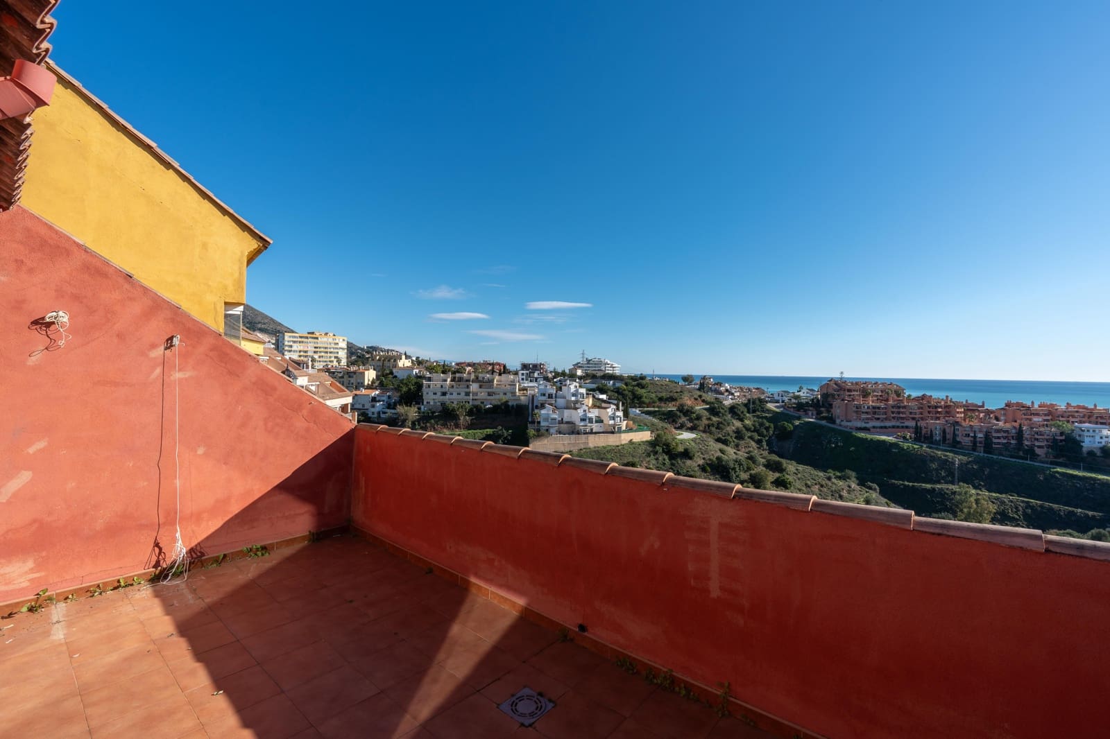 2 soveværelse Penthouse til salg i Fuengirola med swimmingpool garage - € 425.000 (Ref: 9539695)