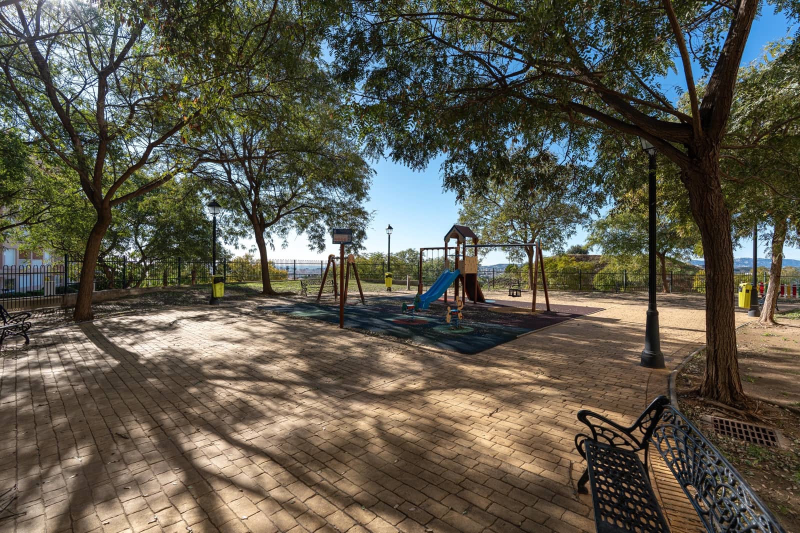 2 soveværelse Penthouse til salg i Fuengirola med swimmingpool garage - € 425.000 (Ref: 9539695)