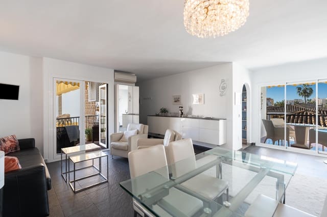 2 soveværelse Lejlighed til salg i Centro ciudad, Fuengirola med swimmingpool garage - € 549.000 (Ref: 9541973)