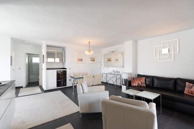 2 soveværelse Lejlighed til salg i Centro ciudad, Fuengirola med swimmingpool garage - € 549.000 (Ref: 9541973)