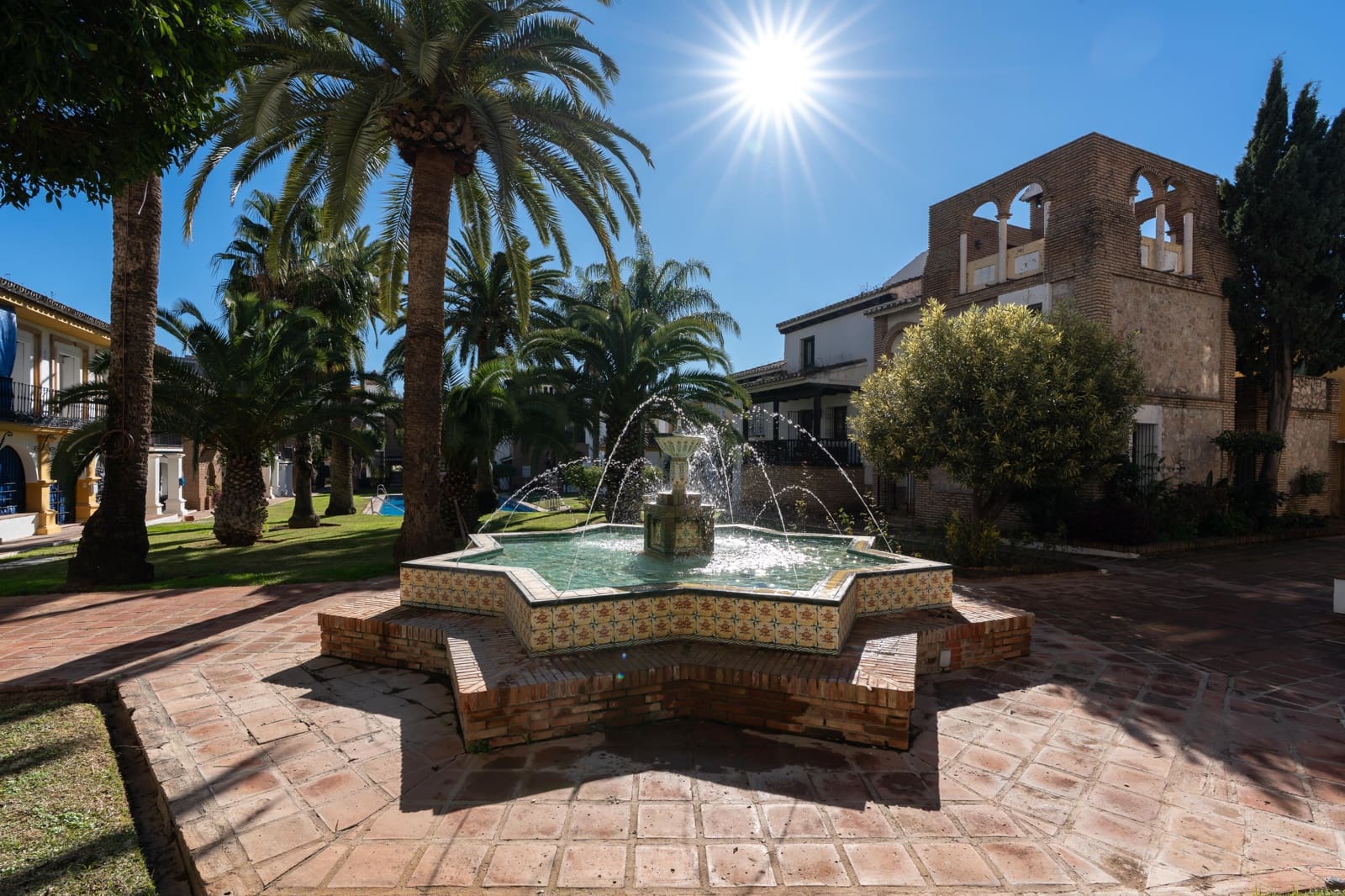 2 soveværelse Lejlighed til salg i Fuengirola med swimmingpool garage - € 549.000 (Ref: 9541973)