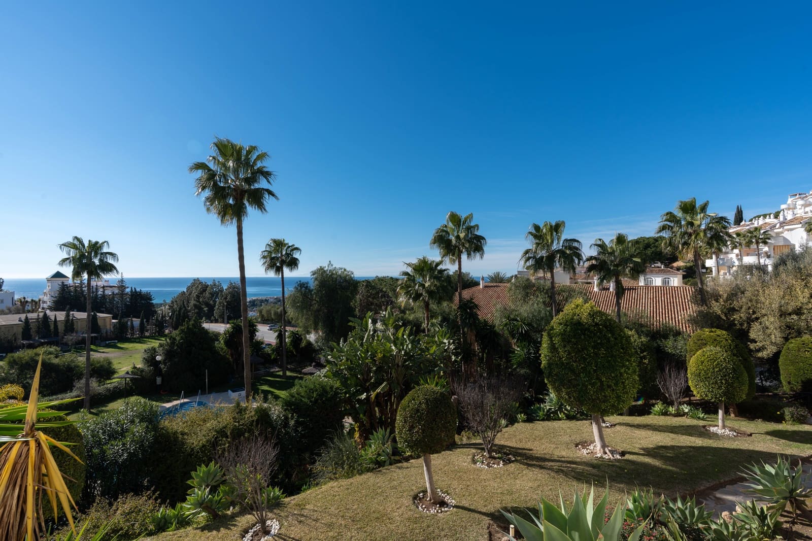 2 quarto Apartamento para venda em Calahonda com piscina garagem - 423 000 € (Ref: 9542424)