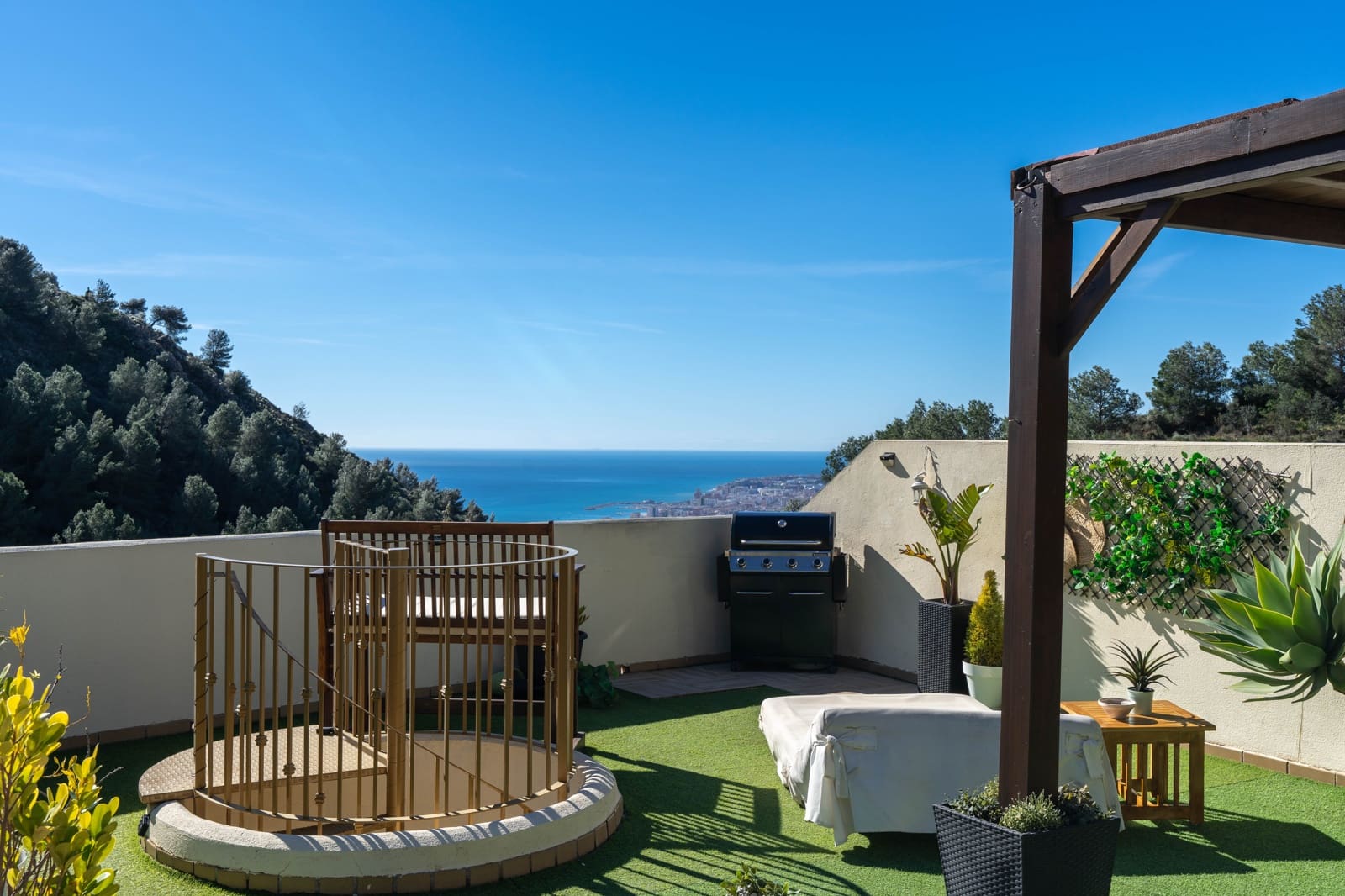 3 bedroom Penthouse for sale in Mijas with pool garage - € 495,000 (Ref: 9562286)