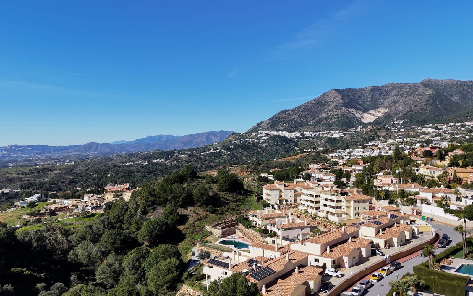 3 bedroom Penthouse for sale in Mijas with pool garage - € 495,000 (Ref: 9562286)