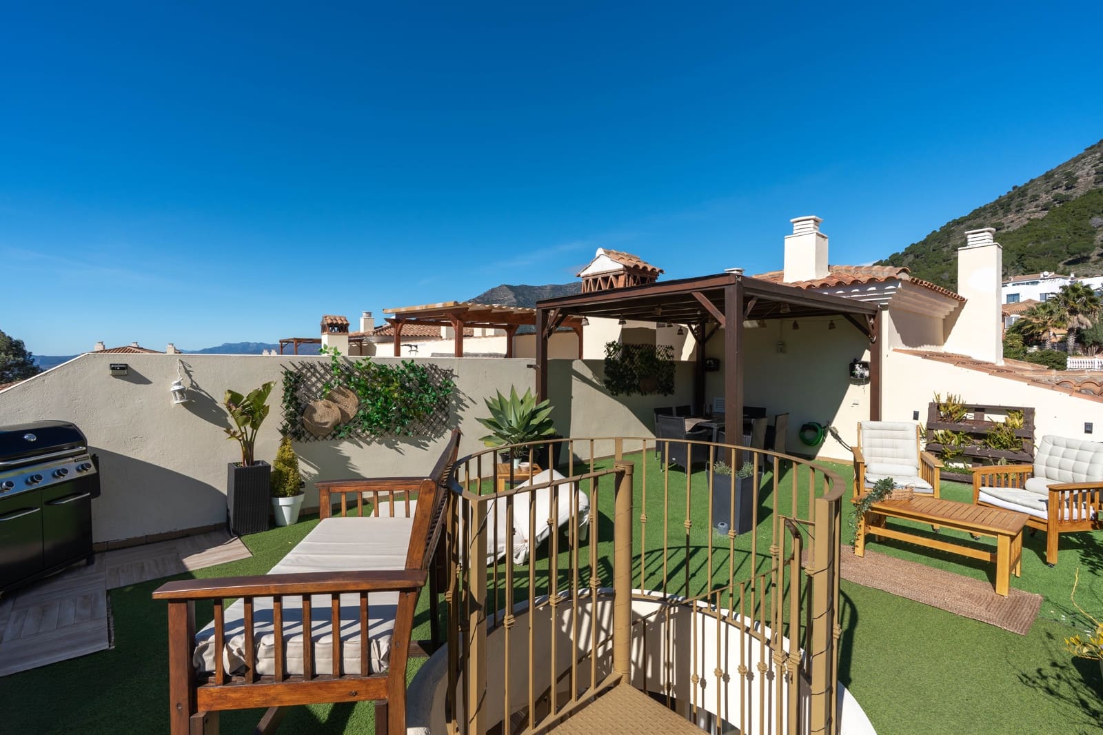 3 bedroom Penthouse for sale in Mijas with pool garage - € 495,000 (Ref: 9562286)