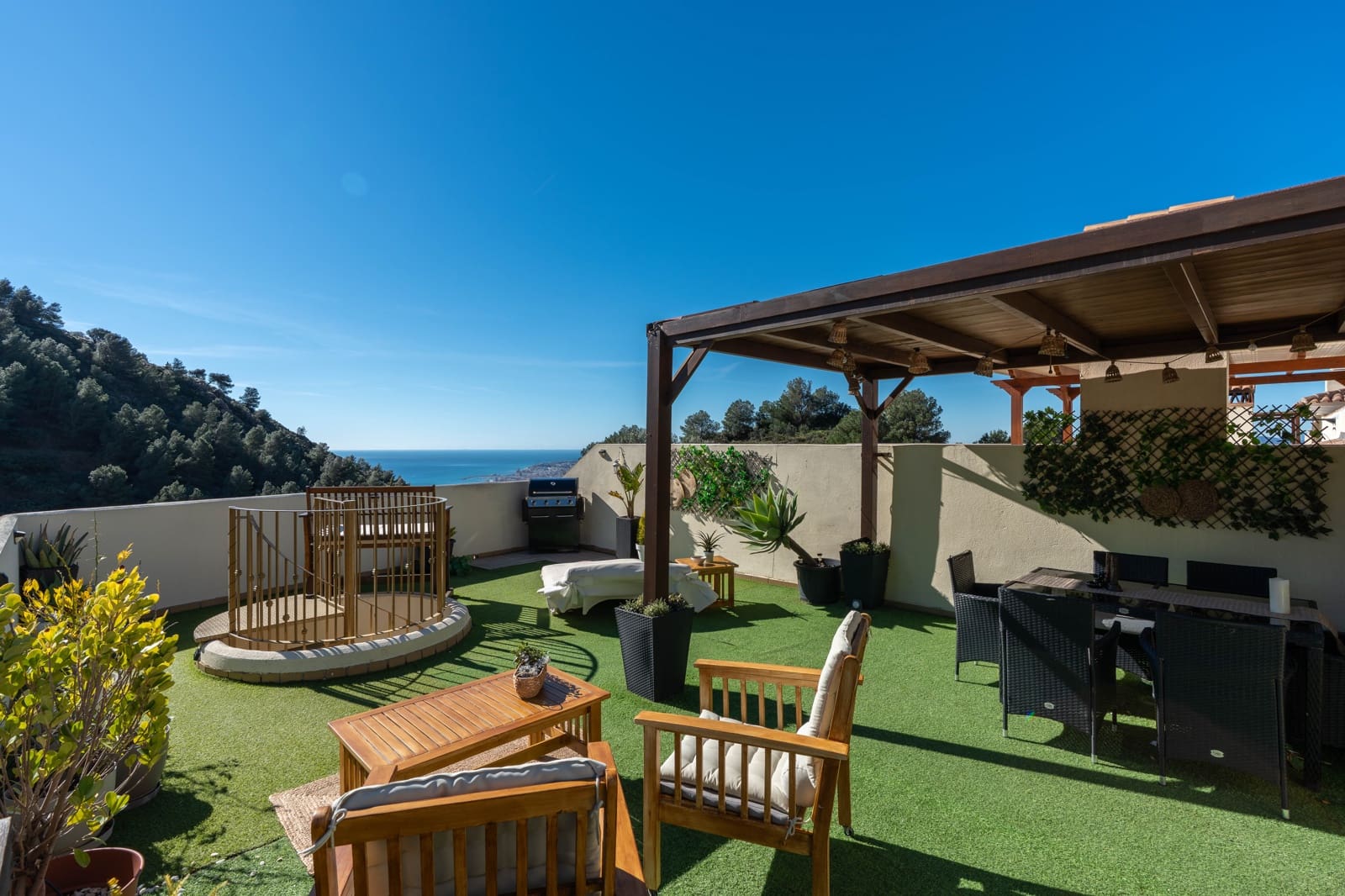 3 bedroom Penthouse for sale in Mijas with pool garage - € 495,000 (Ref: 9562286)