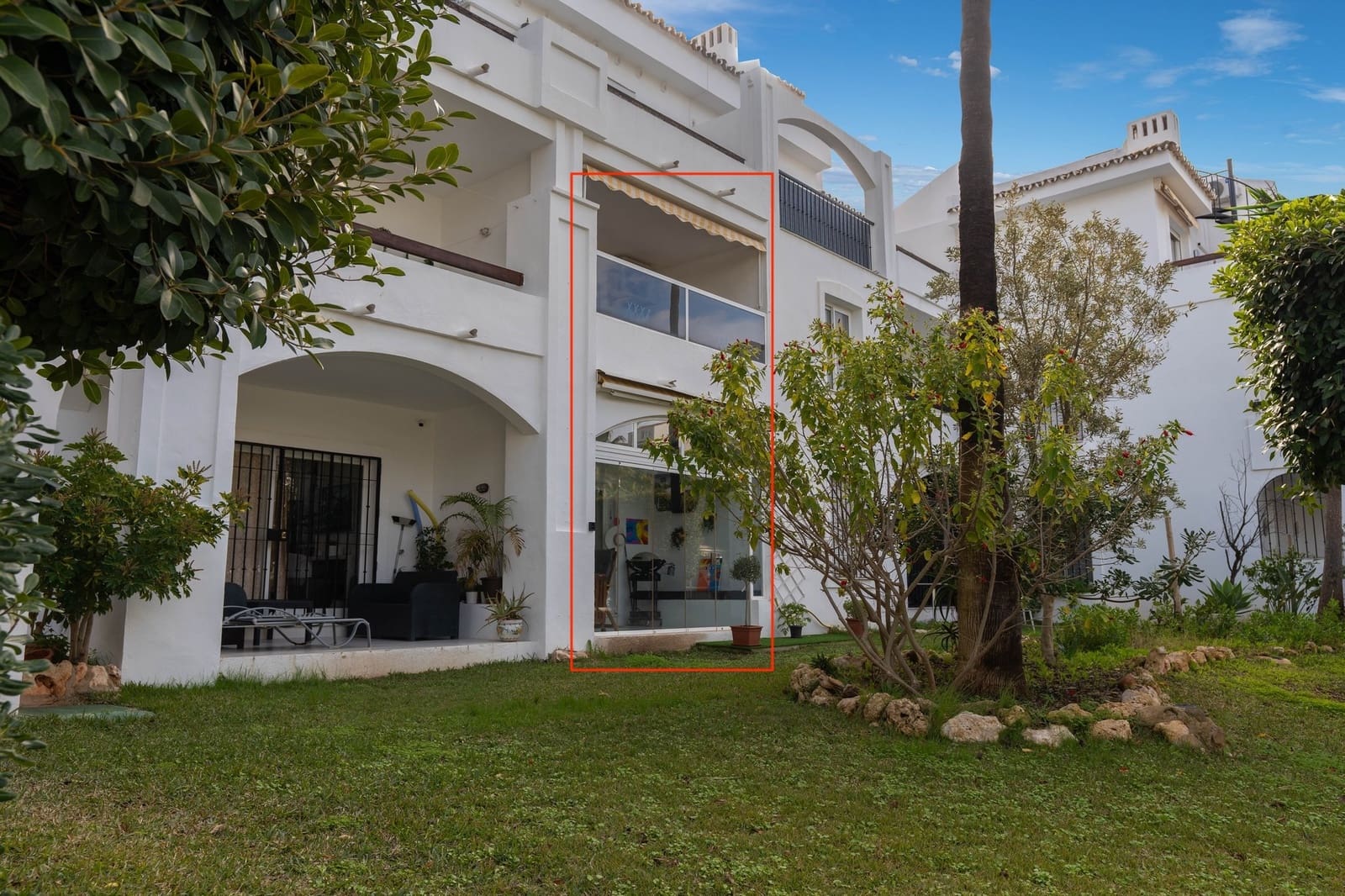 2 bedroom Apartment for sale in Miraflores with pool - € 349,000 (Ref: 9720525)