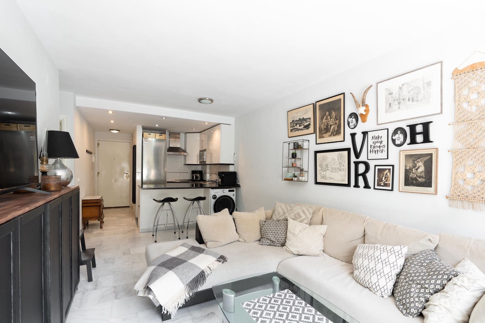 2 soverom Penthouse til salgs i Torrequebrada med svømmebasseng garasje - € 280 000 (Ref: 9733448)