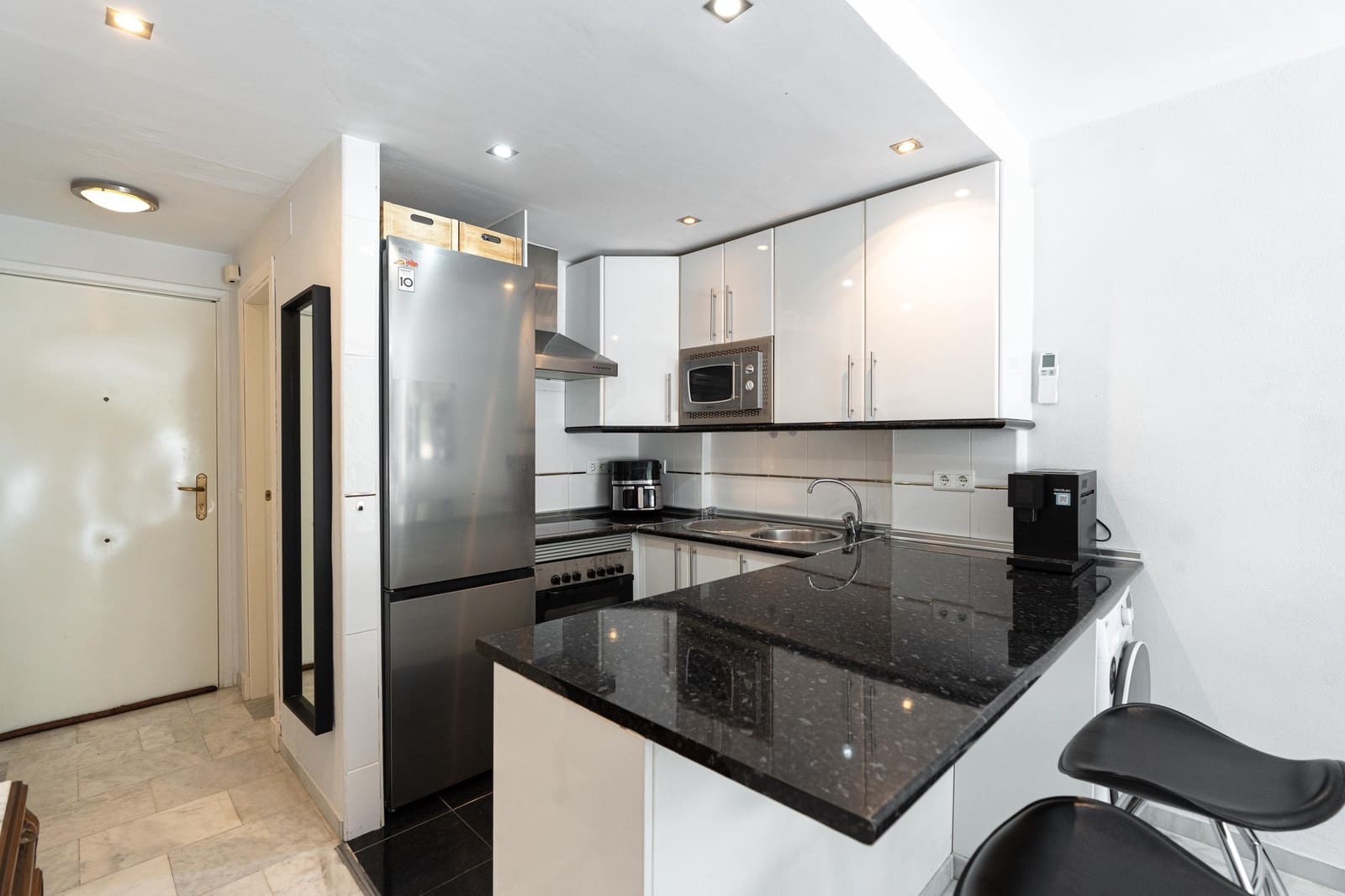 2 soverom Penthouse til salgs i Torrequebrada med svømmebasseng garasje - € 280 000 (Ref: 9733448)